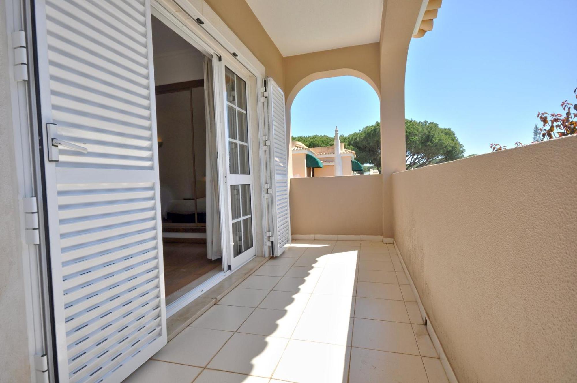 Old Vilage Area Walking Distance To All Amenities Villa Quarteira Esterno foto