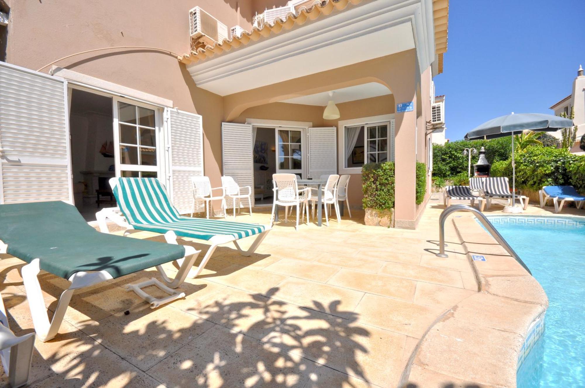 Old Vilage Area Walking Distance To All Amenities Villa Quarteira Esterno foto